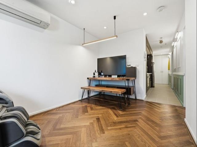 Stylish Recently Renovated CBD Apartment with Full Walk In Walk Out Furnishings