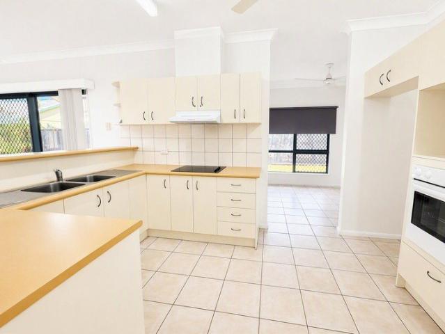 STYLISH & REFRESHED HOME IN GUNN