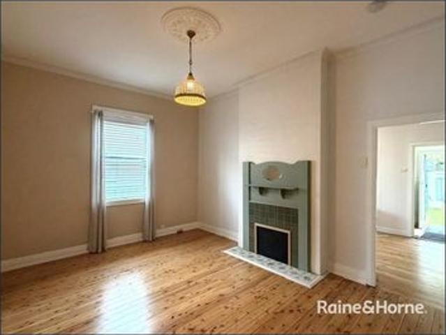 Stylish renovated 2 bedroom home