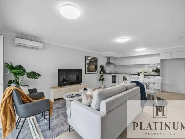 Stylish Renovated 2 Bedroom Home in the Heart of Cloverdale