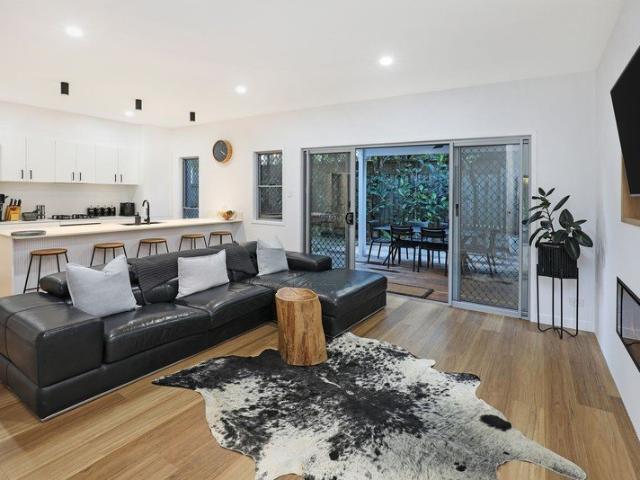 Stylish Renovated Town home with Ducted A/C, Private Yard & Resort Style Amenities