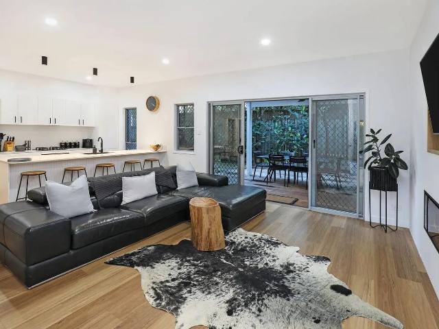 Stylish Renovated Town home with Ducted A/C, Private Yard & Resort Style Amenities