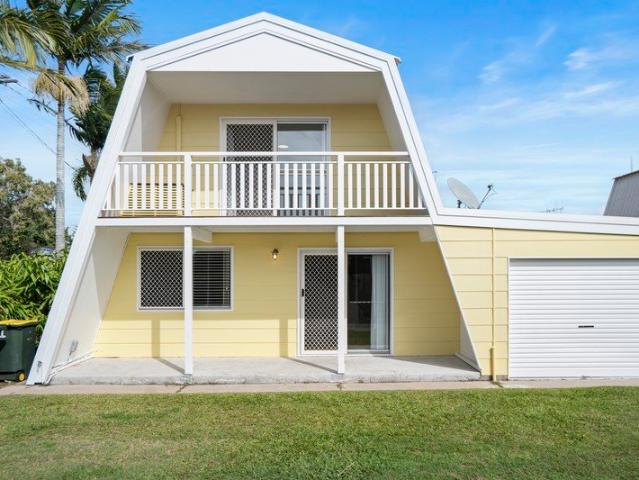 Stylish Renovated Townhouse in Prime Coastal Location