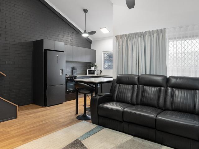 Stylish Renovated Townhouse in the Heart of Edge Hill