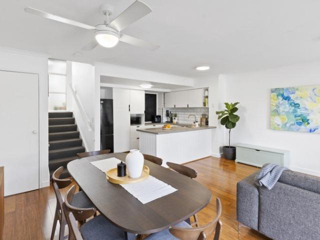 STYLISH RENOVATED TOWNHOUSE WITH SPACE TO UNWIND