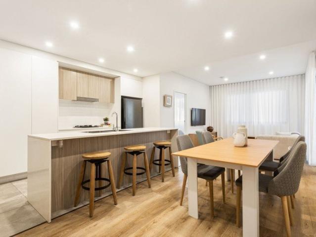 Stylish Renovated Apartment in an Ultra Convenient Village Setting
