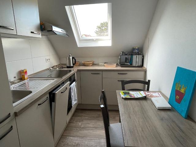 Stylish, renovated & fully furnished 2 bedroom apartment in Troisdorf, Troisdorf Amsterdam Apartments for Rent