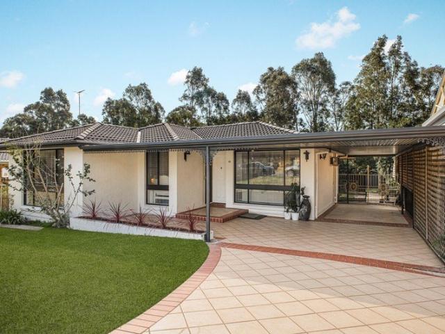 Stylish Renovated House Quakers Hill School Catchment