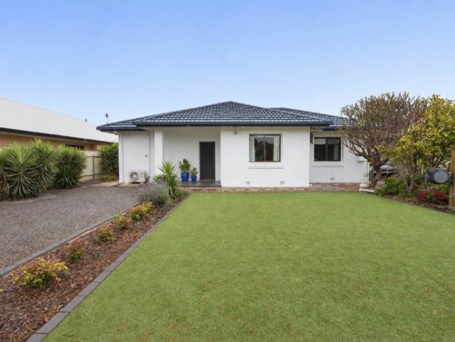 Stylish, Renovated Living The Perfect First Home!