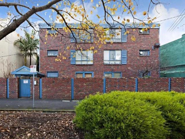Stylish renovated studio in the heart of Fitzroy