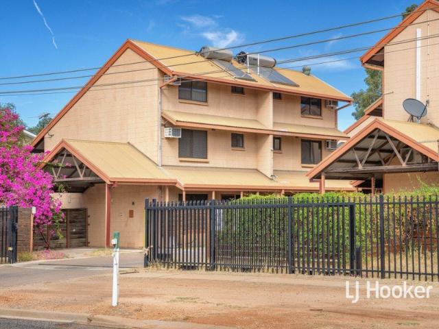 Stylish, Retro Charm close to the CBD