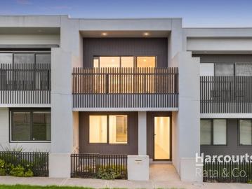 Wollert, Whittlesea Area, Victoria - Balcony