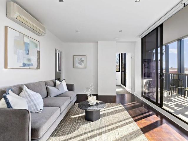 Stylish Richmond Living in a Prime Inner City Location