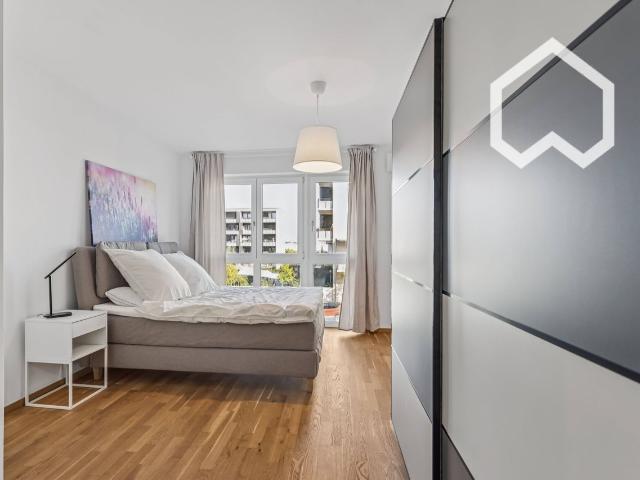 Stylish riverside apartment with 2 bedrooms & 2 bathrooms – all inclusive, Überseestadt, Bremen Amsterdam Apartments for Rent