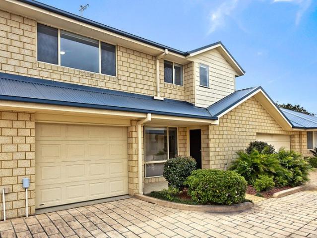 Stylish & Steps From The Heart of Ettalong Beach