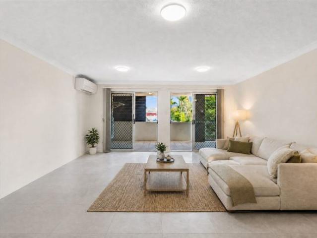 Stylish Stones Corner Apartment