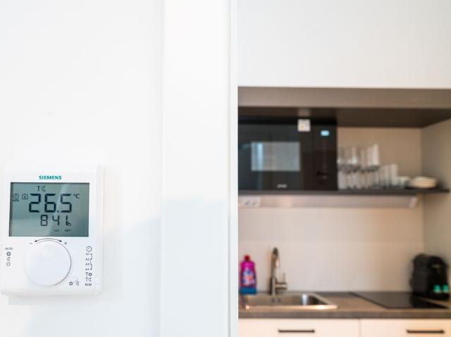 Stylish Studio Apartment in a completely renovated Viennese Altbau, Vienna Amsterdam Apartments for Rent