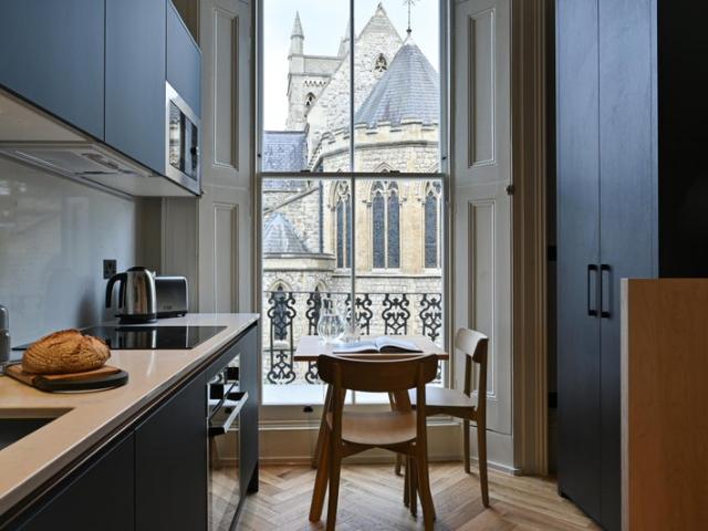 Stylish studio apartment in Notting Hill