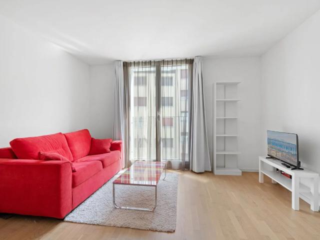 Stylish studio apartment in Sallaz, Lausanne, Lausanne Amsterdam Apartments for Rent
