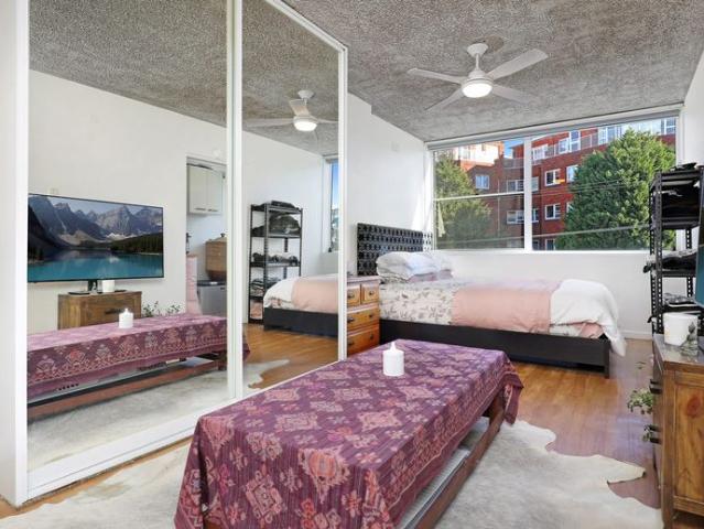 Stylish Studio Apartment in the Heart of Wollongong