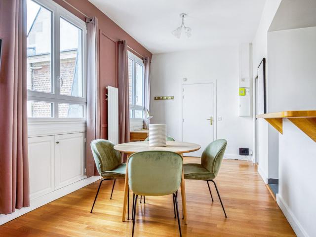 Stylish Studio in the Heart of Paris