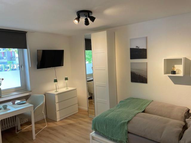 Stylish studio right by the park centrally located in Aachen Burtscheid, Aachen Amsterdam Apartments for Rent