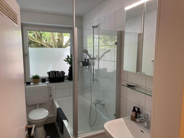 Stylish studio right by the park centrally located in Aachen Burtscheid, Aachen Amsterdam Apartments for Rent