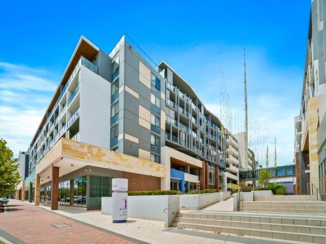 Stylish Subiaco Living with Resort Style Facilities
