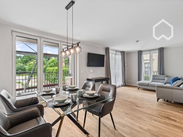 Stylish, Sunlit Apartment with Open and Spacious Layout, Potsdam Amsterdam Apartments for Rent