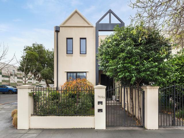 Stylish, Sunlit & Exceptionally Located
