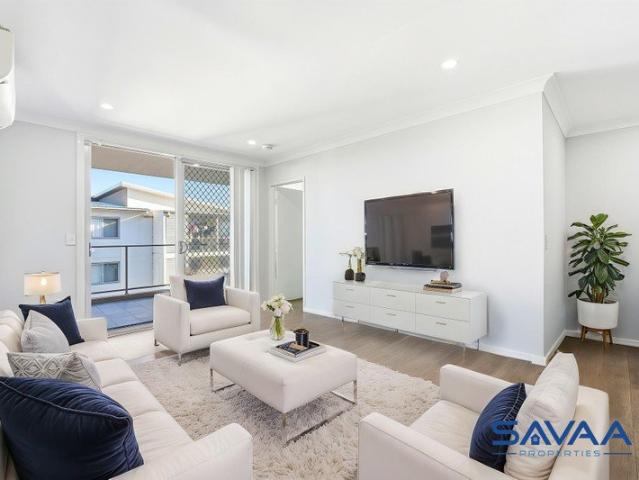 Stylish, Sunlit & Supremely Located