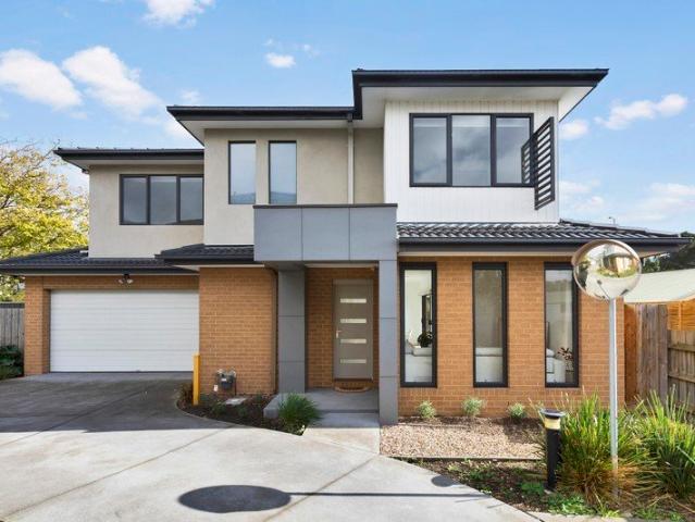 Stylish Seaford Living with No Body Corporate