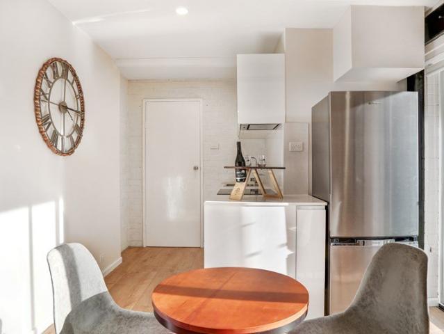 Stylish Self contained Modern Studio Apartment