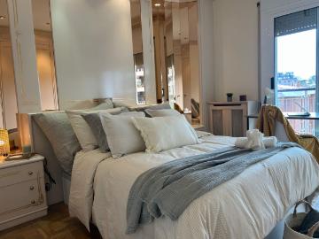 Stylish single bedroom with balcony in Sarrià Sant Gervasi