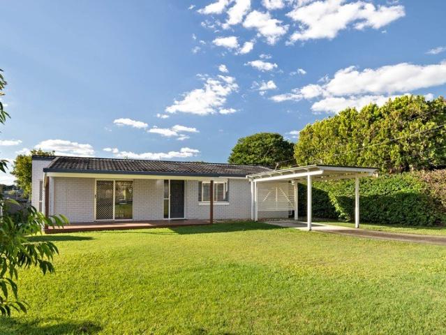 Stylish Single Storey Home with Spacious Yard & Excellent Lifestyle Appeal