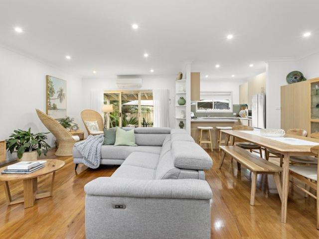 Stunning 1 Level Duplex Villa