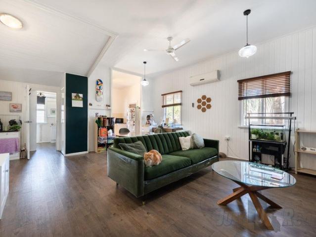 Stylish, Spacious & Move In Ready