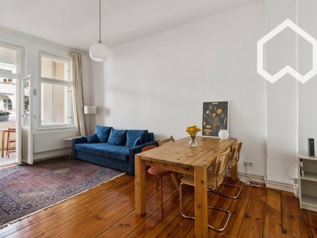 Stylish, spacious, new: 2 room apartment with a balcony in Prenzlauer Berg