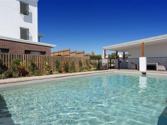 STYLISH, SPACIOUS AND MODERN 3 BEDROOM FAMILY HOME IN AN IDEAL LOCATION