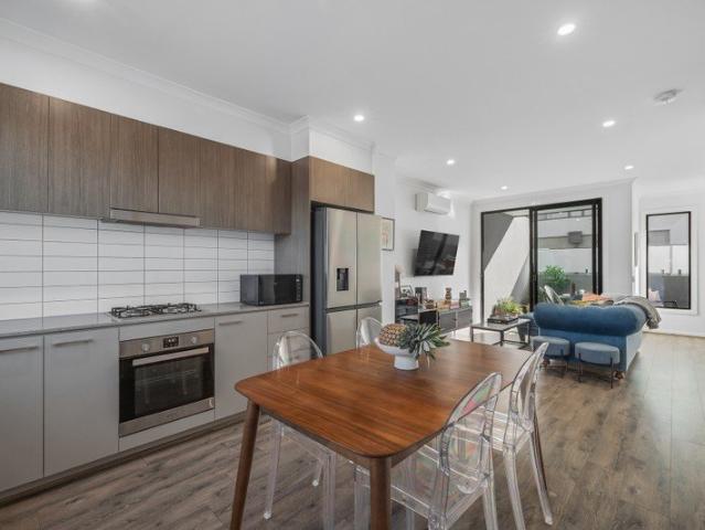 Stylish, Spacious and Perfectly Located Townhouse Living