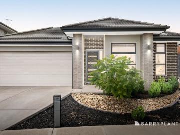 Stylish, Spacious and Perfectly Positioned Family Home
