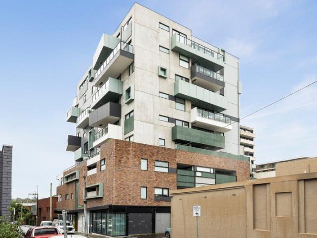 Stylish & Spacious Apartment in the Heart of Hawthorn East