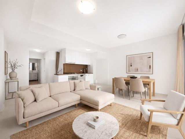 Stylish & Spacious Apartment in the Heart of Newtown