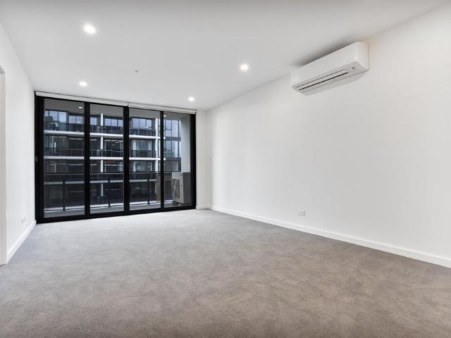 Stylish & Spacious Apartment in the Prestigious Kiara Complex