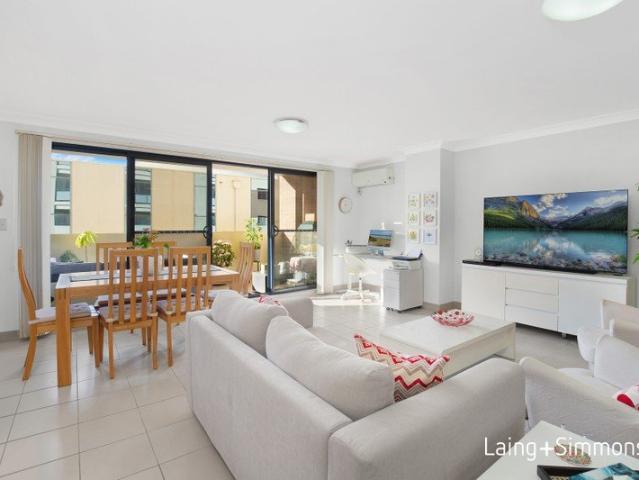 Stylish & Spacious Apartment in a Prime Lifestyle Location