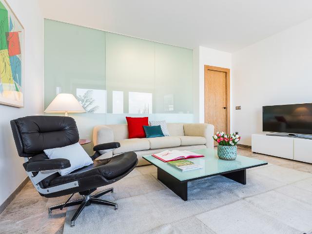 Stylish & spacious apartment in Chamberí