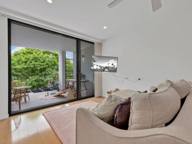 Stylish & Spacious Apartment Living in the Heart of Gaythorne