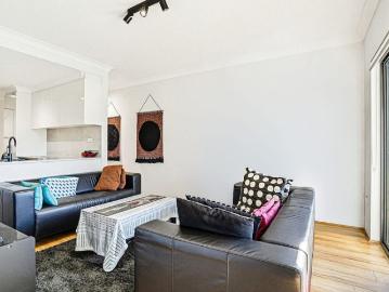 Stylish & Spacious Apartment Living in the Heart of Kellyville Ridge