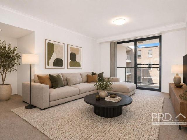 STYLISH & SPACIOUS APARTMENT LIVING IN THE HEART OF KINGSGROVE TOTAL SIZE 122 SQM APPROX