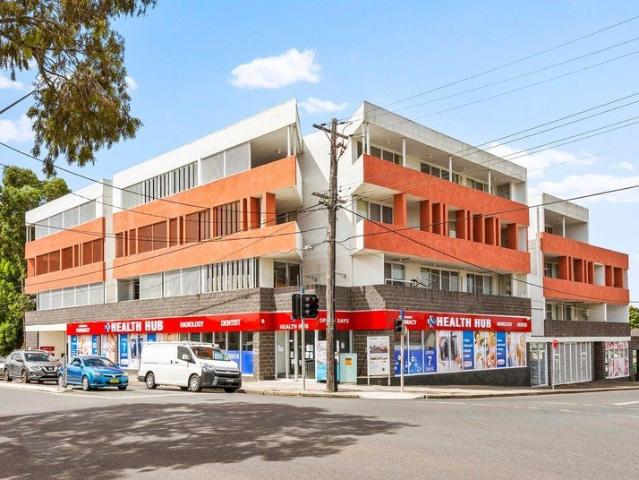 Stylish & Spacious Apartment Offering Comfort, Convenience & Space